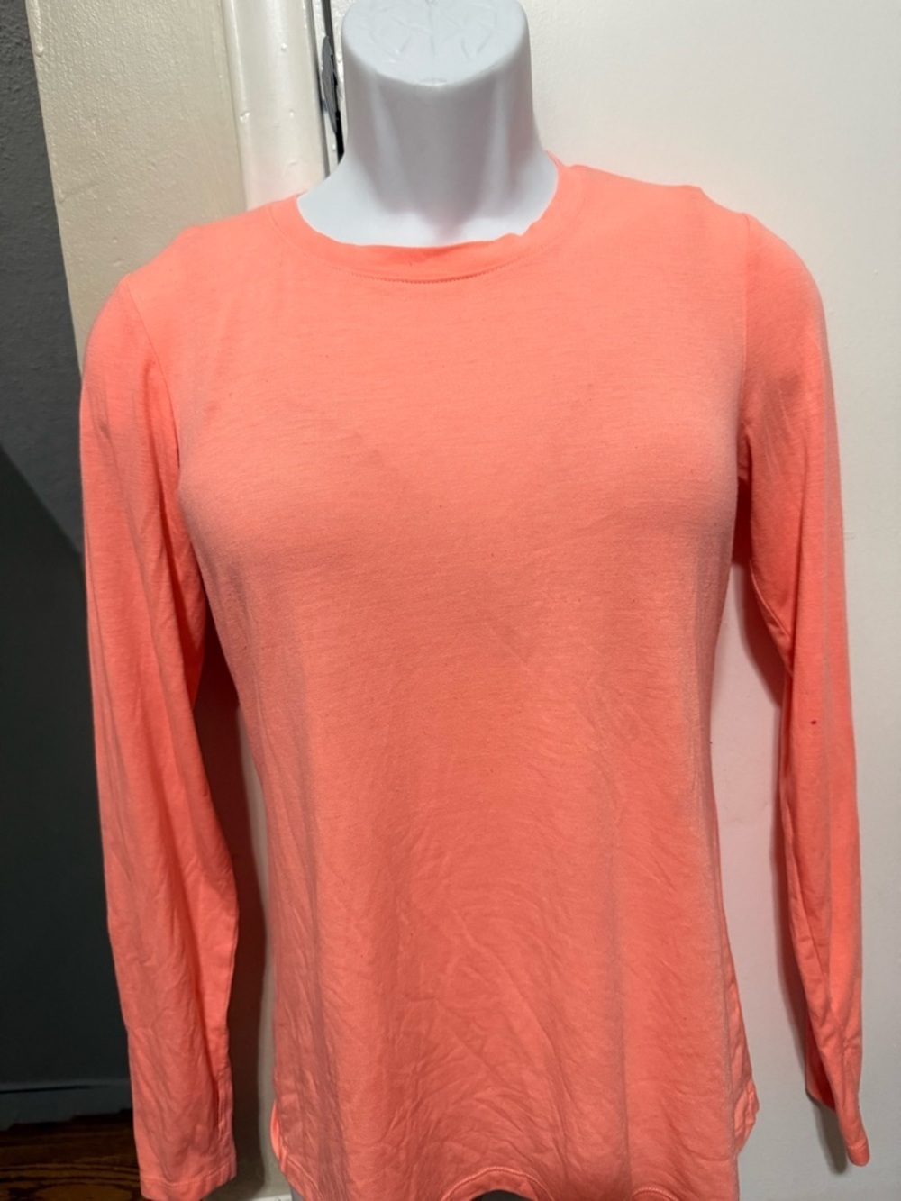 Old Navy Active Coral Performance Crew Top